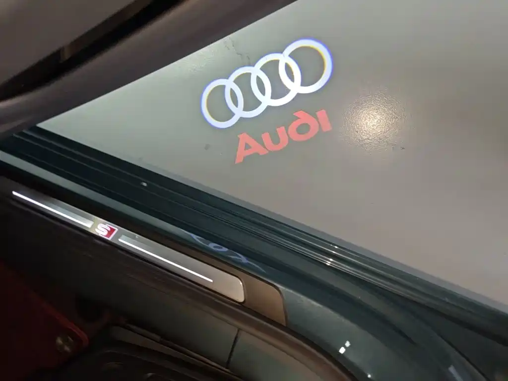Audi A6 (Import) — миниатюра 21