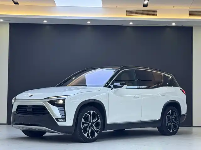 NIO ES8