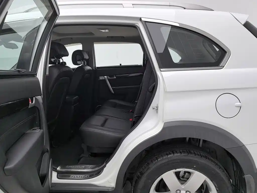 Chevrolet Captiva — миниатюра 15
