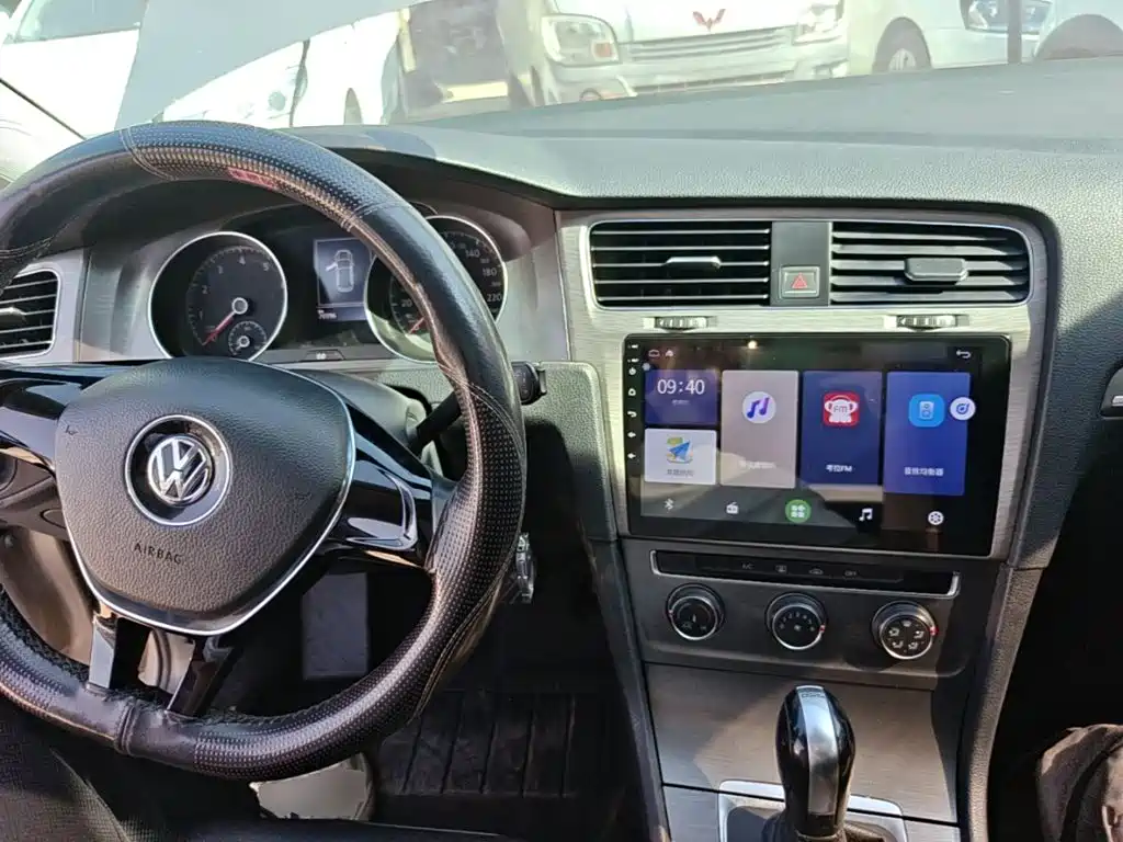 Volkswagen Golf — миниатюра 10