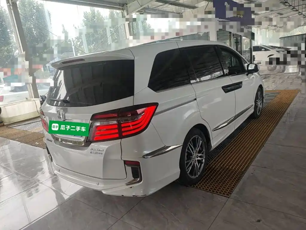 Honda Elysion — миниатюра 7
