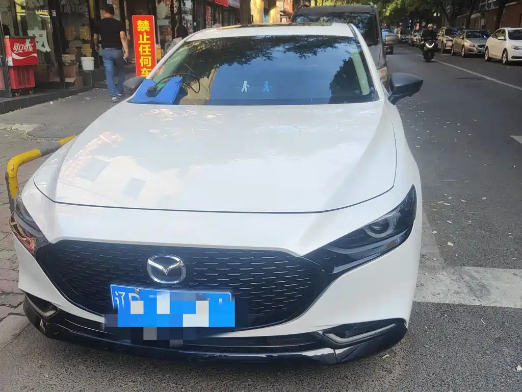 Mazda 3 Axela — миниатюра 2