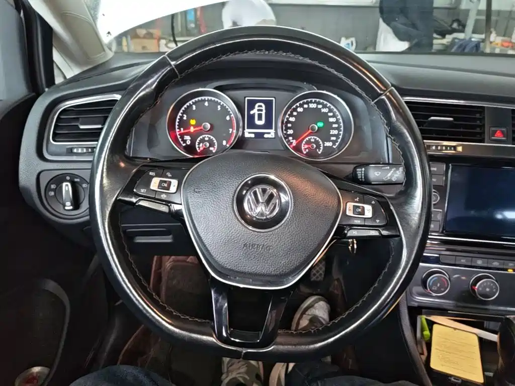 Volkswagen Golf — миниатюра 11