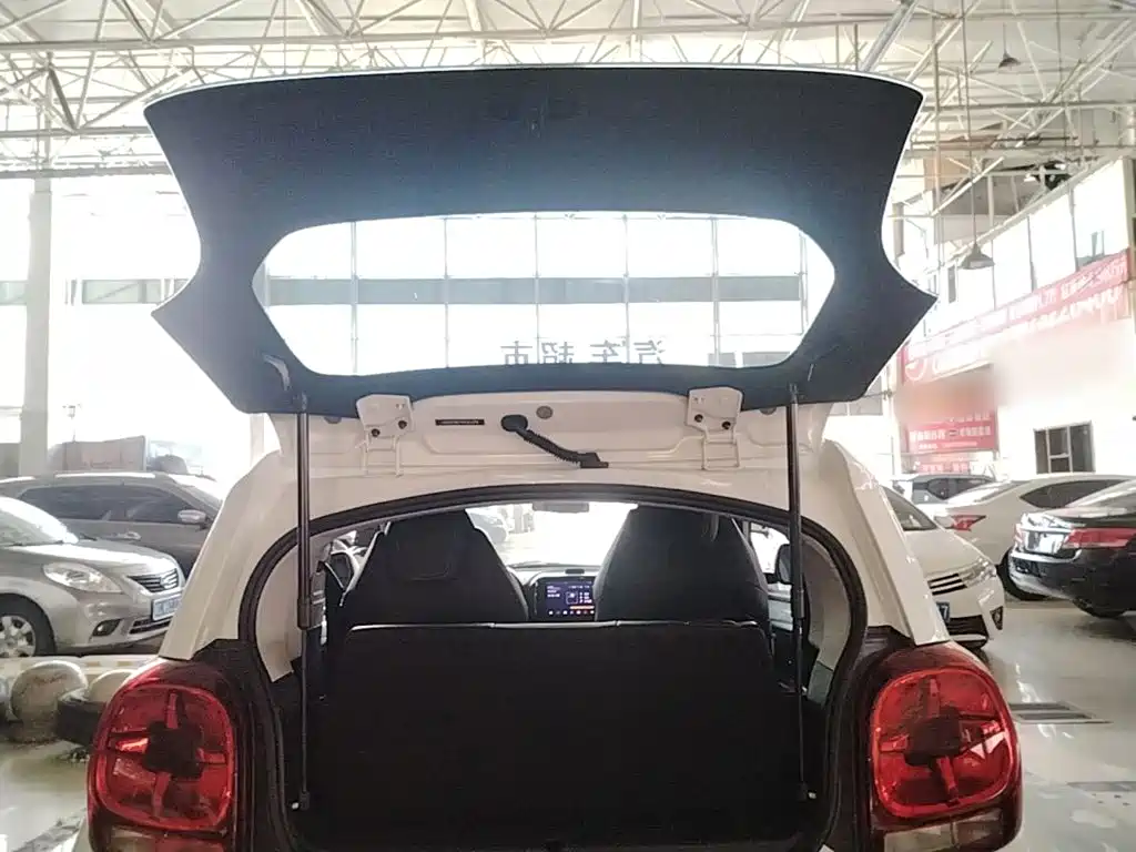 Roewe Clever — миниатюра 19
