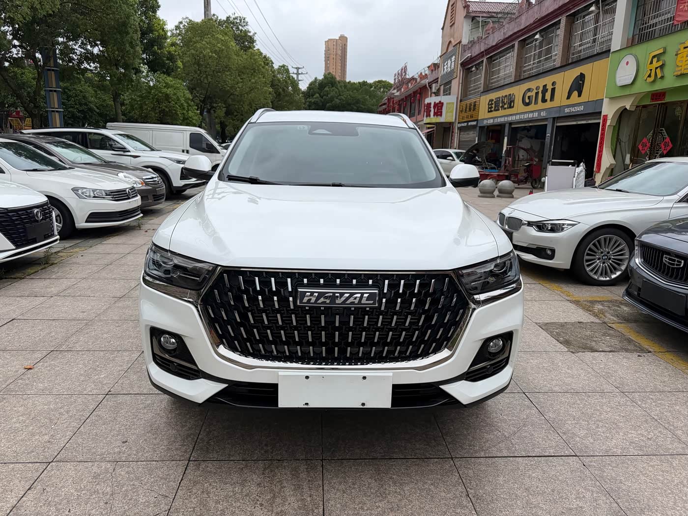 Haval Haval H6 1.5 л 2024 г. Белый, пробег 50000 км