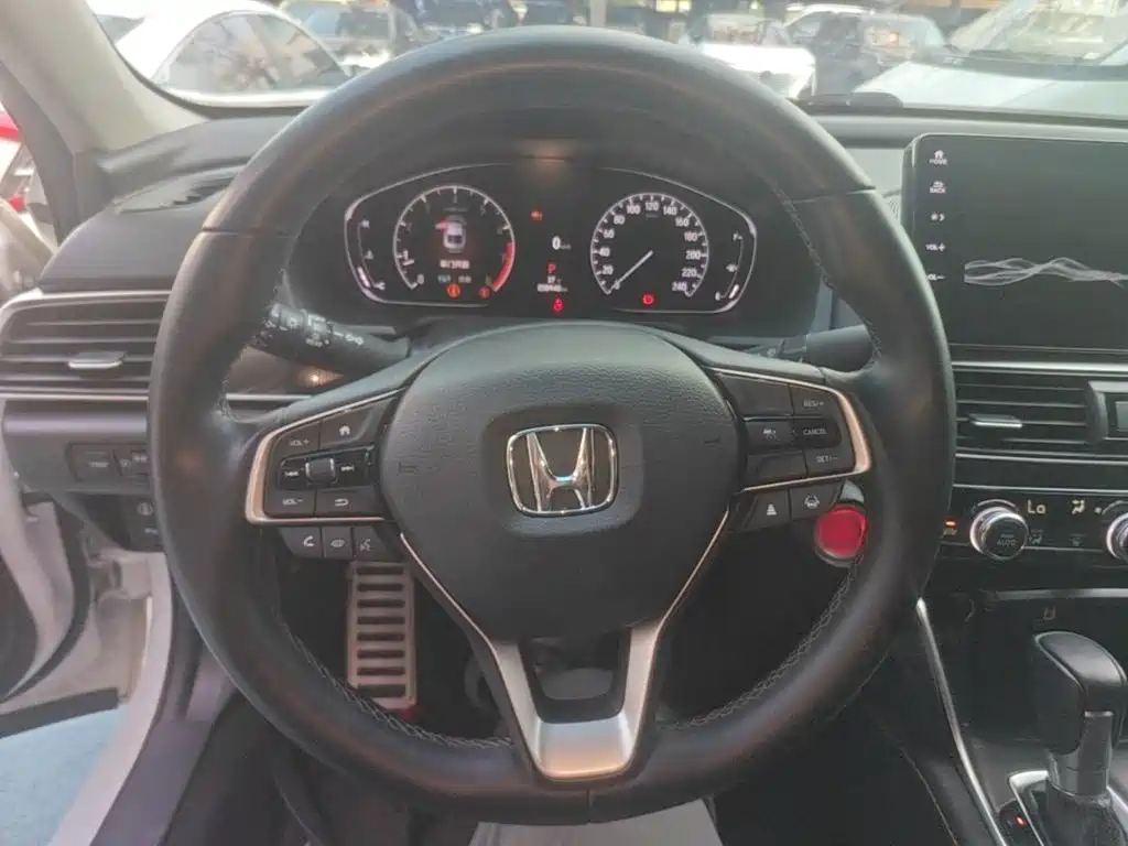 Honda Accord — миниатюра 11