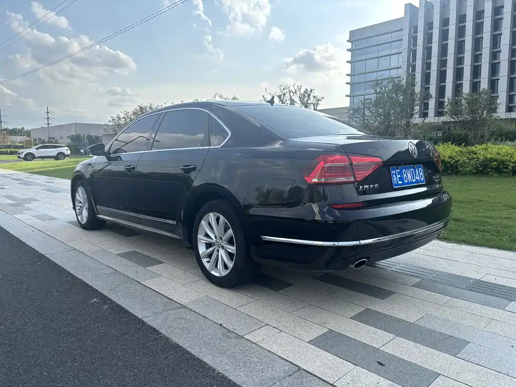 Volkswagen Passat — миниатюра 7