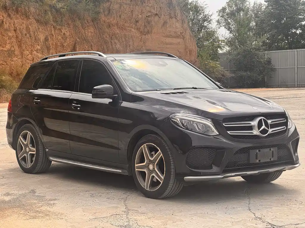 Mercedes-Benz GLE (Import) — миниатюра 3