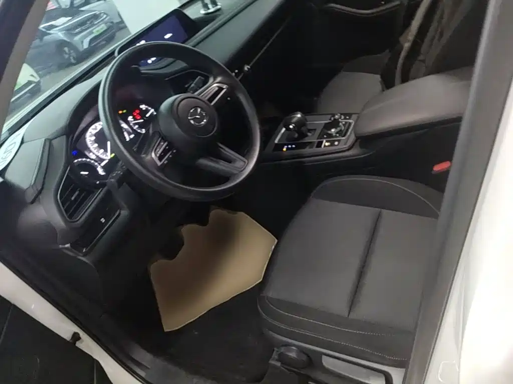 Mazda CX-30 EV — миниатюра 15
