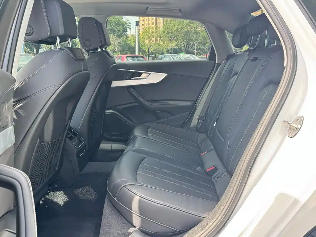 Audi A4L — миниатюра 11