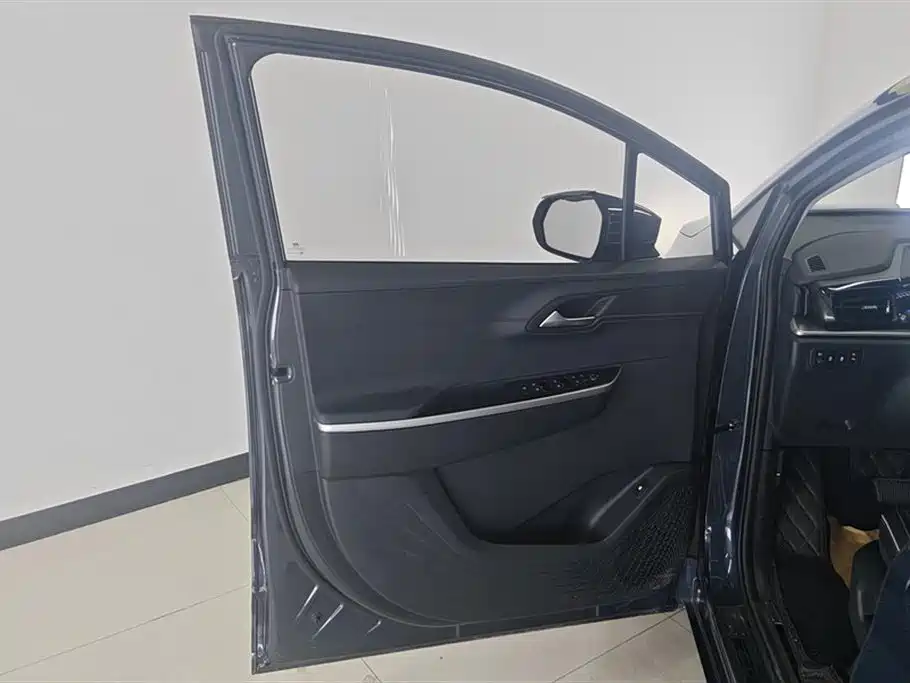 Hyundai Custo 2024 270TGDi LUX Luxury