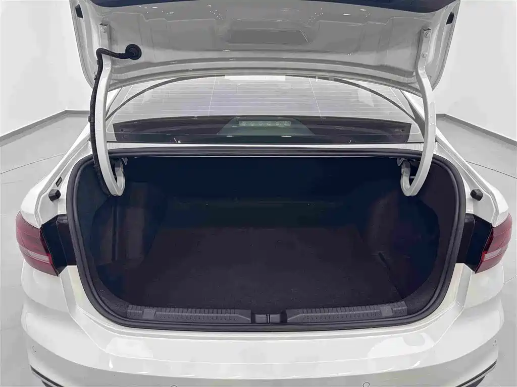 Volkswagen Lavida — миниатюра 28