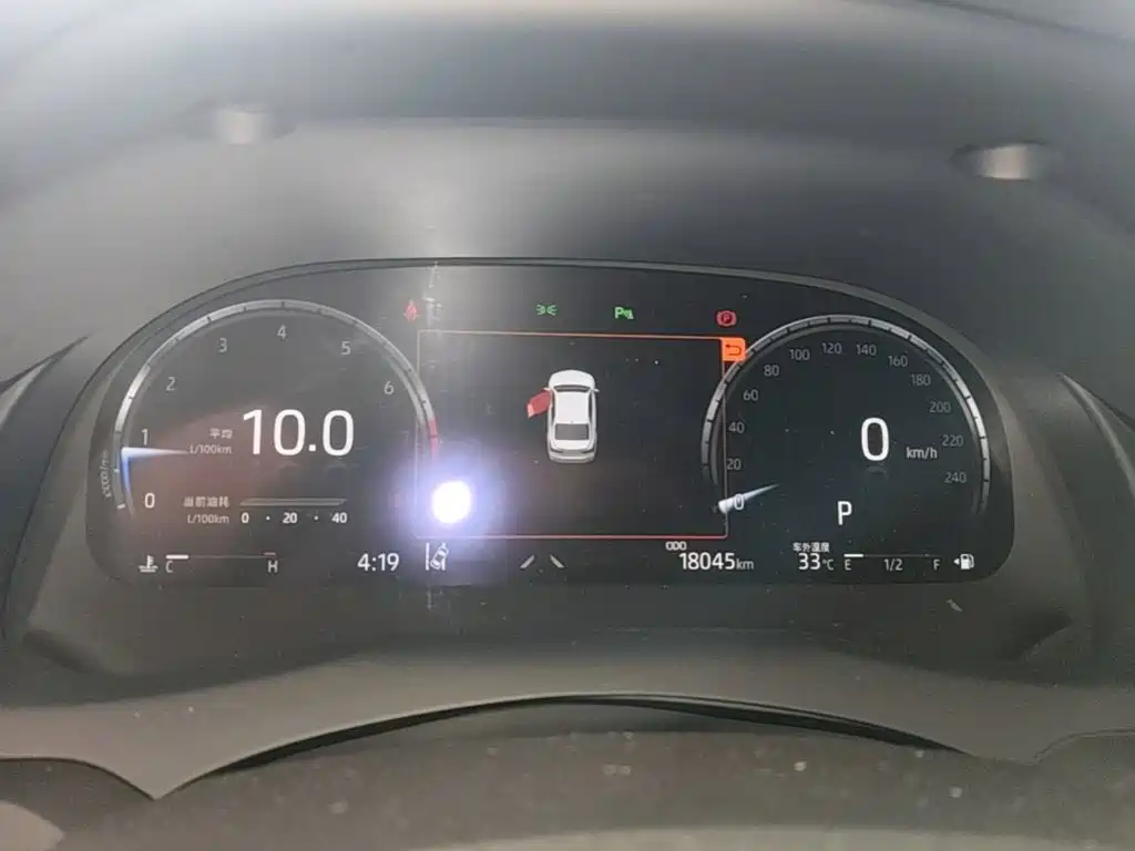 Toyota Camry — миниатюра 12