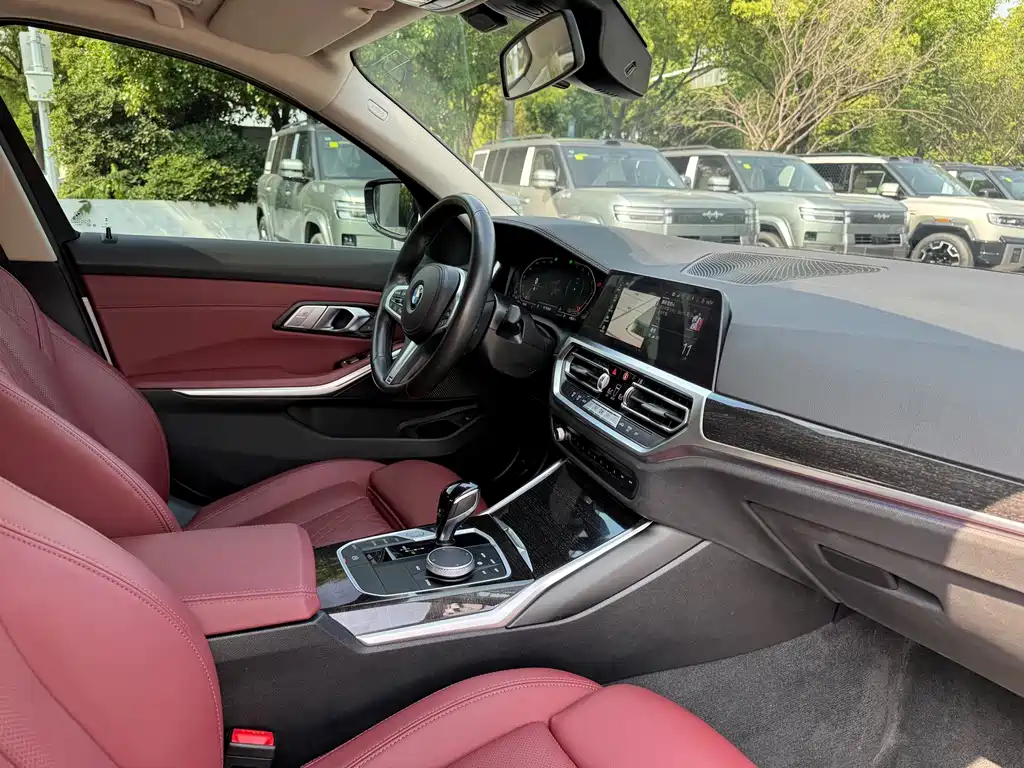 BMW 3 Series — миниатюра 17