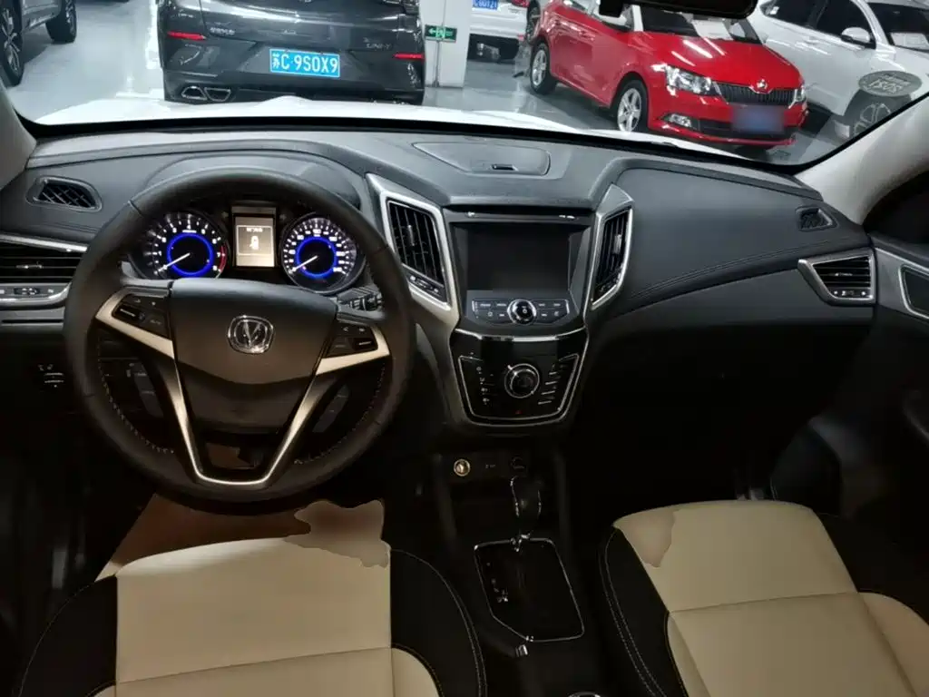 Changan CS35 — миниатюра 10