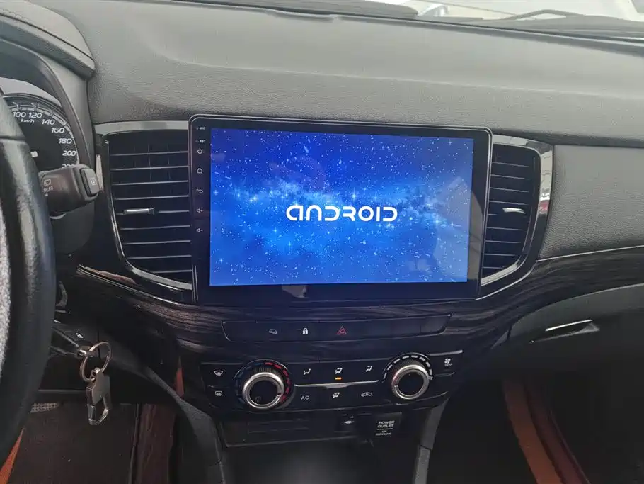 ISUZU MU X SHEPHERD RANGER