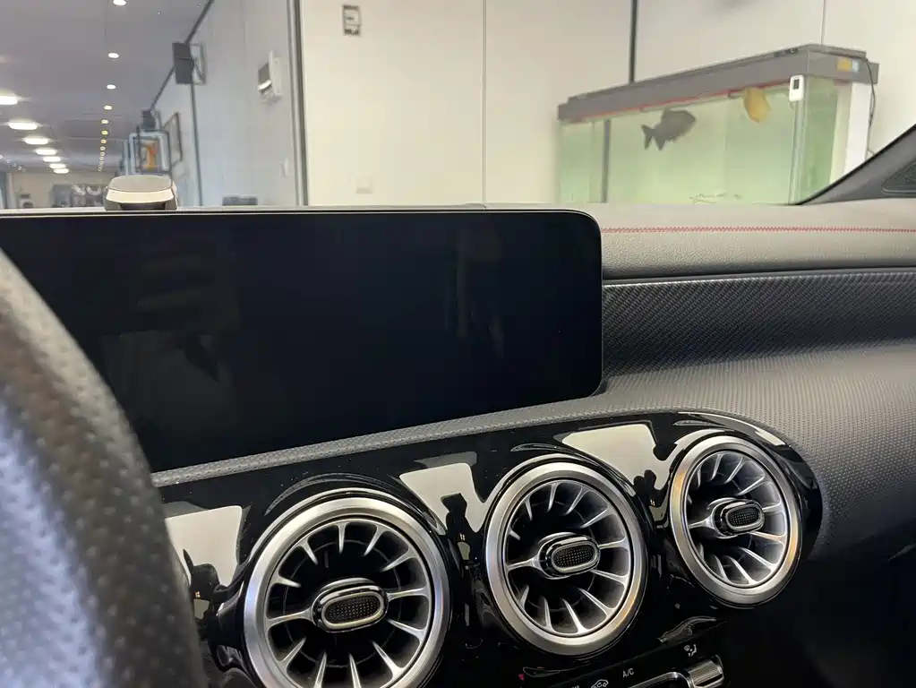 Mercedes-Benz A-Class — миниатюра 14