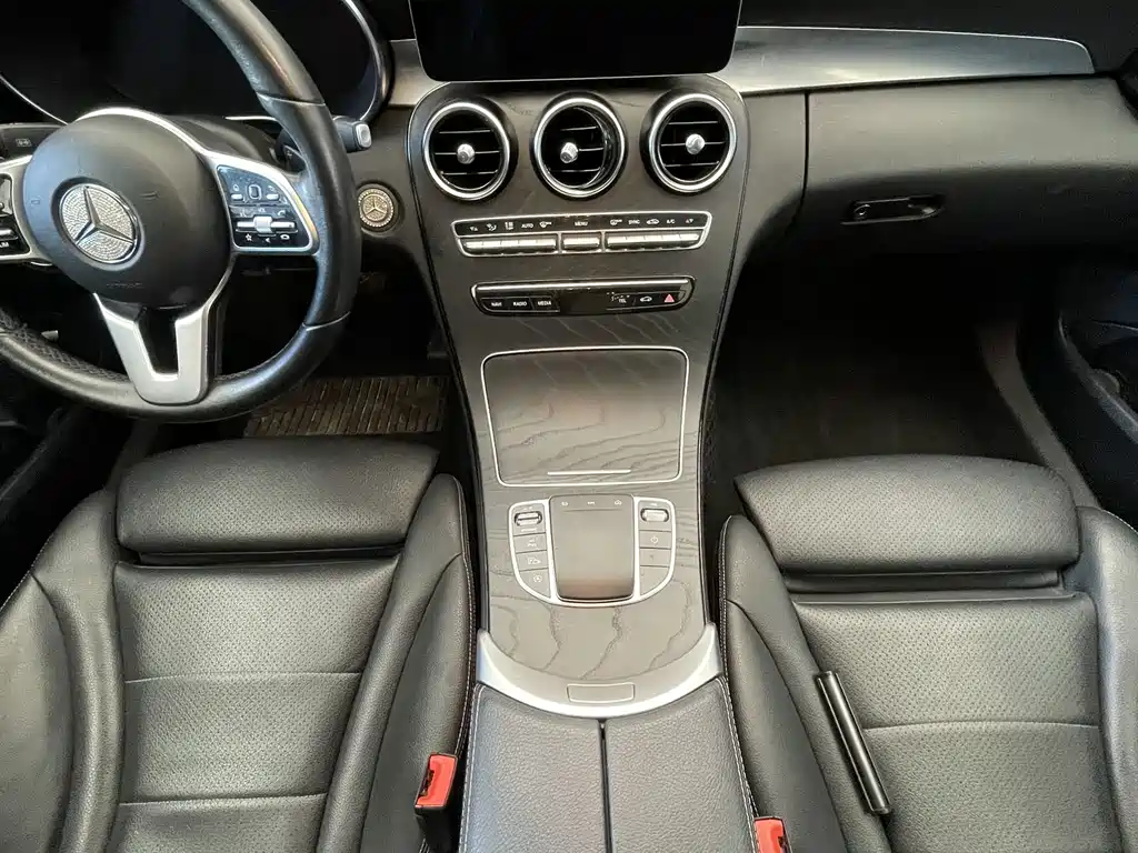 Mercedes-Benz C-Class — миниатюра 13