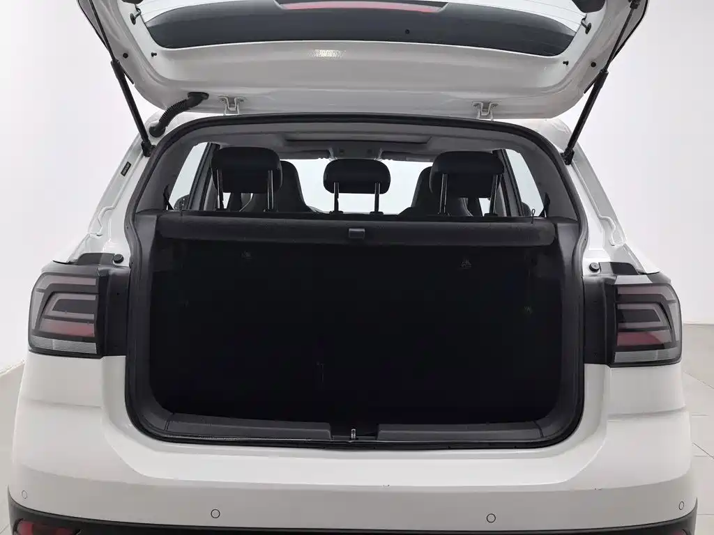 Volkswagen T-Cross — миниатюра 16