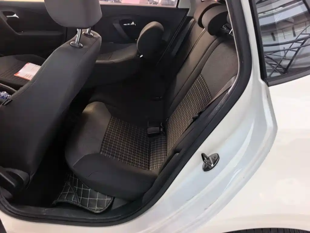 Volkswagen Polo — миниатюра 17