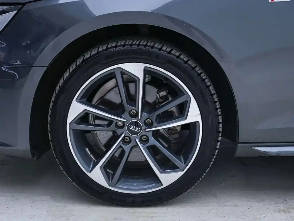 Audi A4L — миниатюра 6
