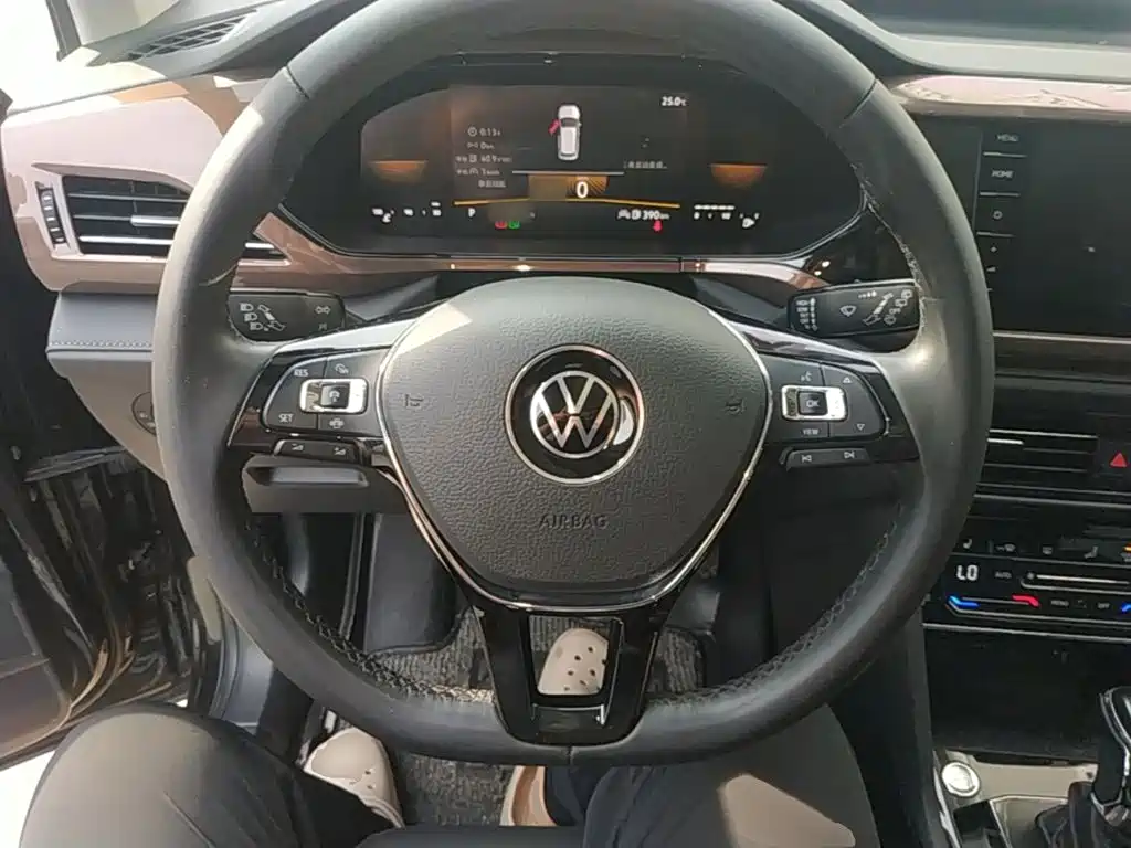 Volkswagen Tharu — миниатюра 11