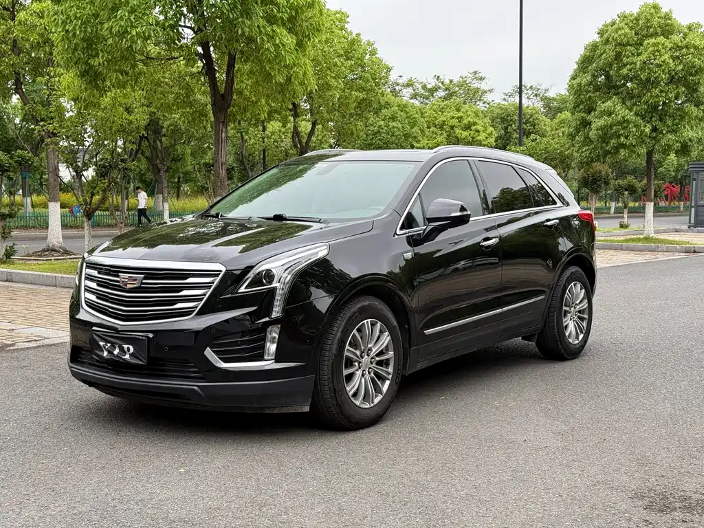 Купить Cadillac XT5