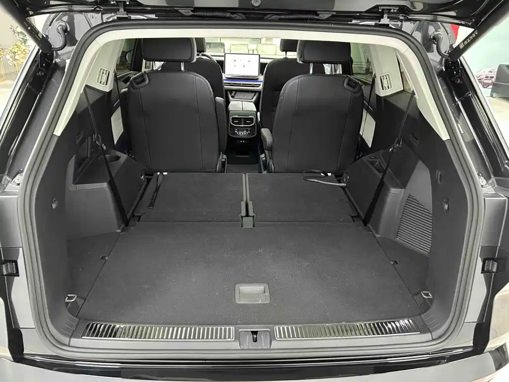 Volkswagen Talagon — миниатюра 24
