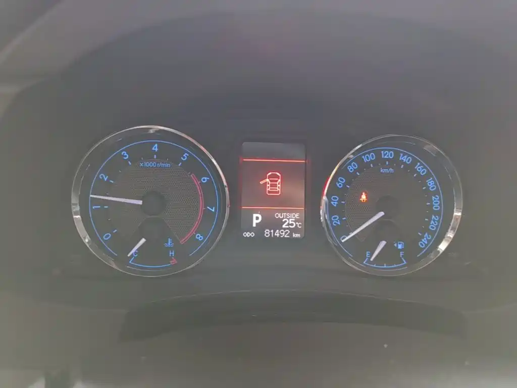 Toyota Corolla — миниатюра 12
