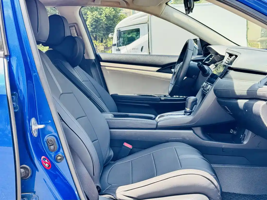 Honda Civic — миниатюра 12