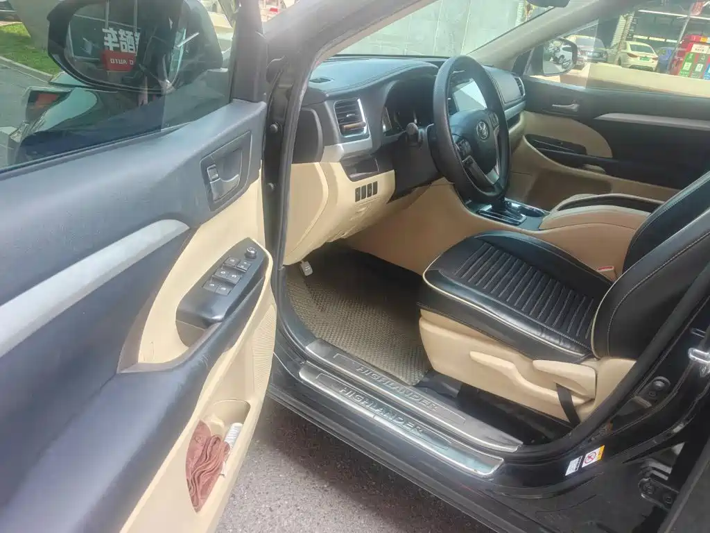 Toyota Highlander — миниатюра 5