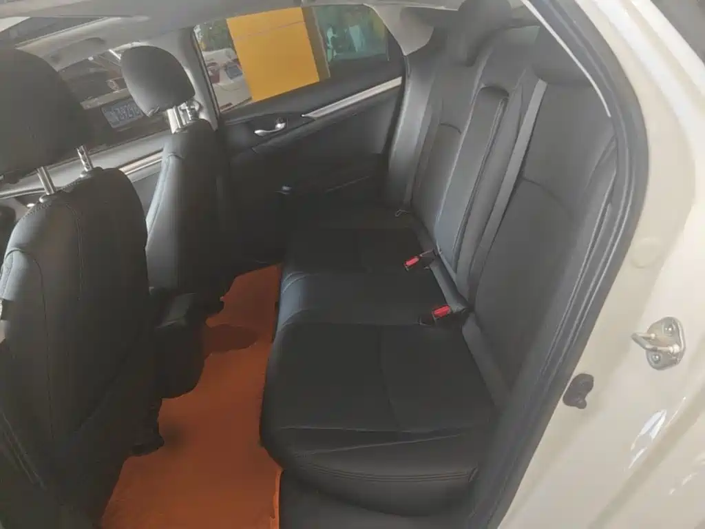 Honda Civic — миниатюра 17