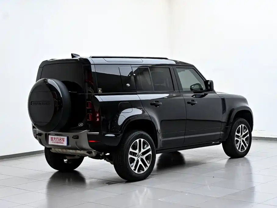 Land Rover Defender — миниатюра 7