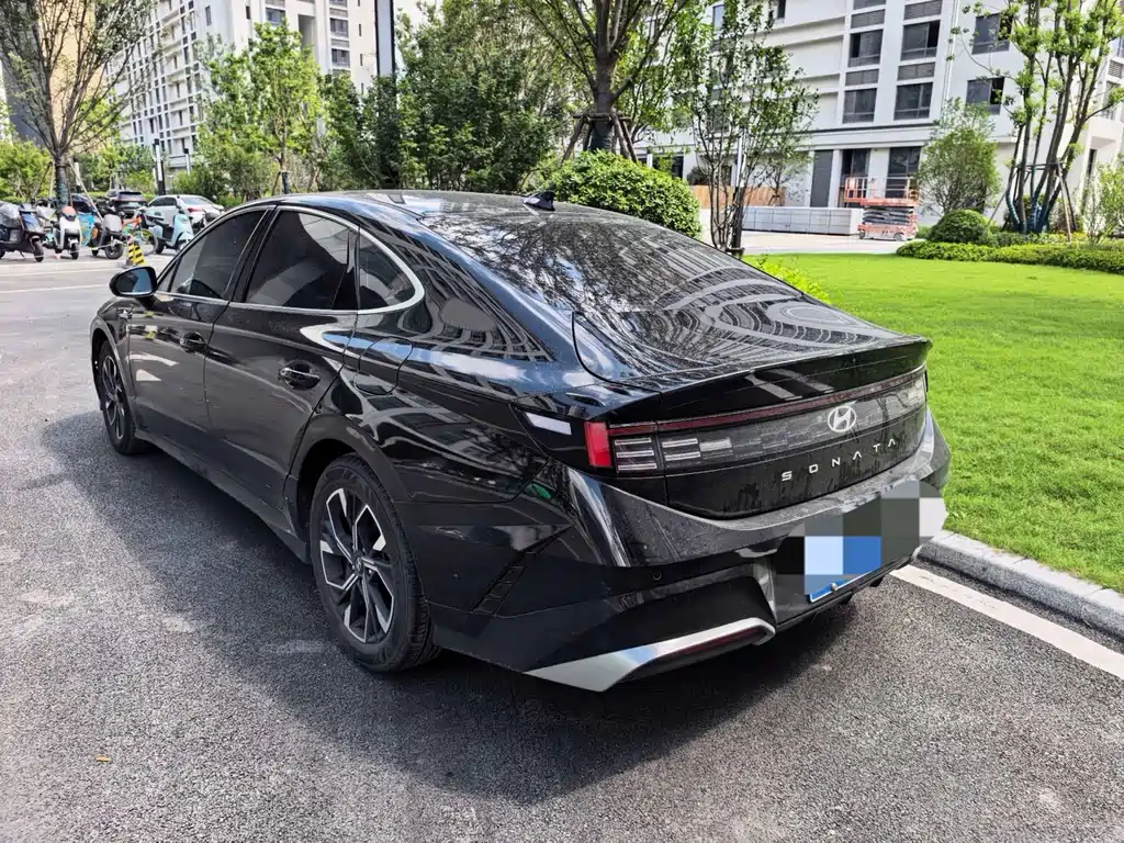 Hyundai Sonata — миниатюра 4