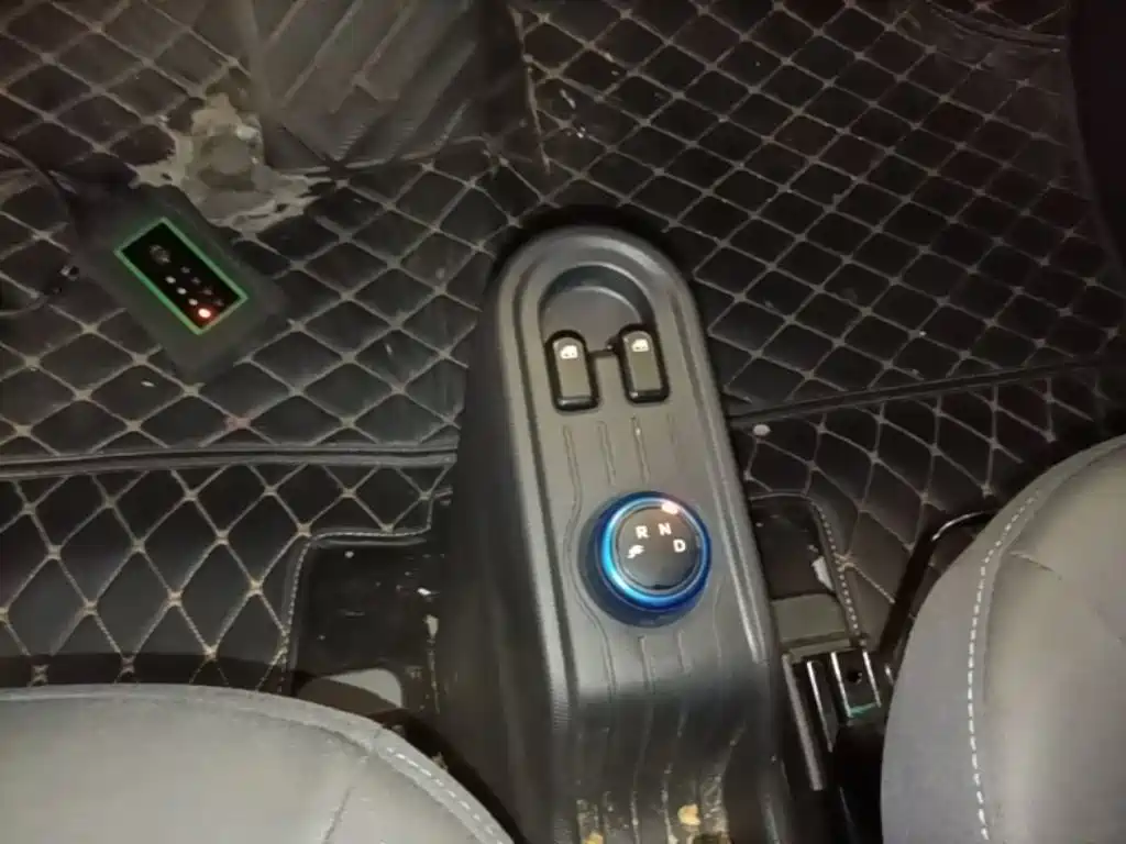 Wuling MINIEV — миниатюра 14