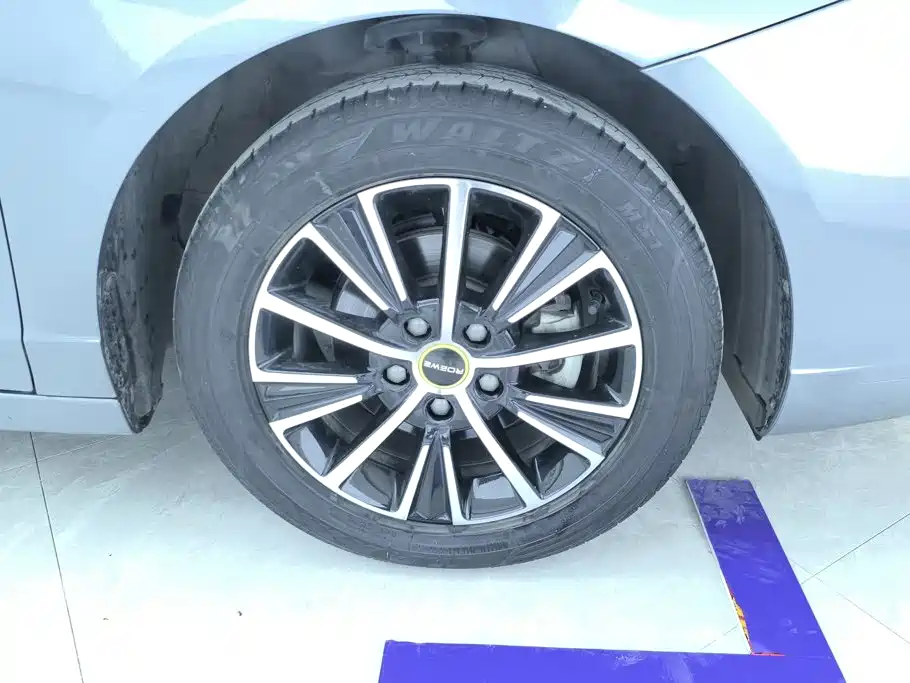 Roewe i5 — миниатюра 6