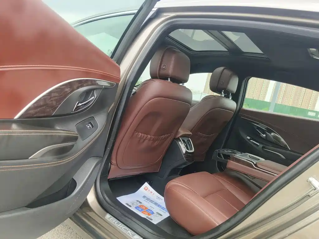 Buick LaCrosse — миниатюра 7