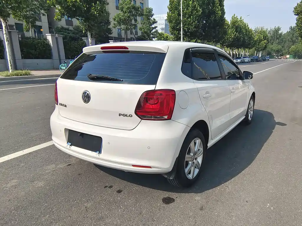 Volkswagen Polo — миниатюра 14