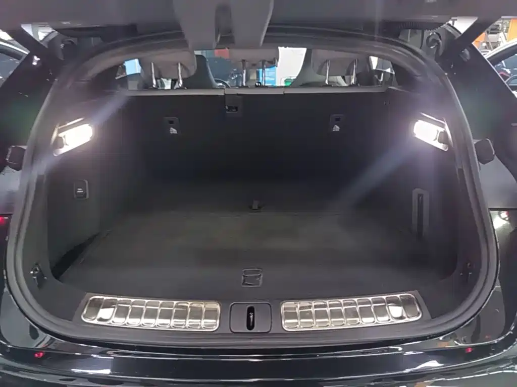 NIO ET5T — миниатюра 19