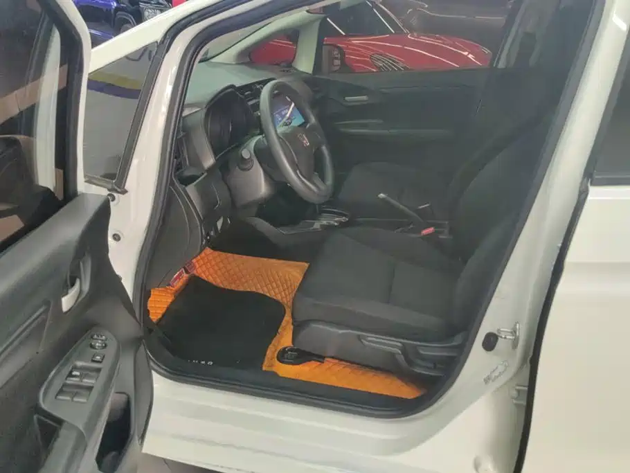 Honda Fit — миниатюра 9