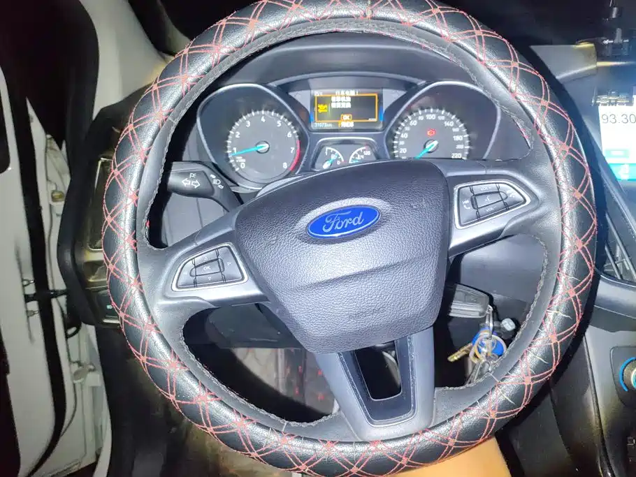 Ford Focus — миниатюра 15