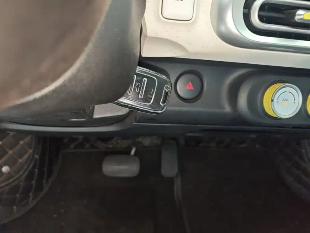 Wuling MINIEV — миниатюра 9