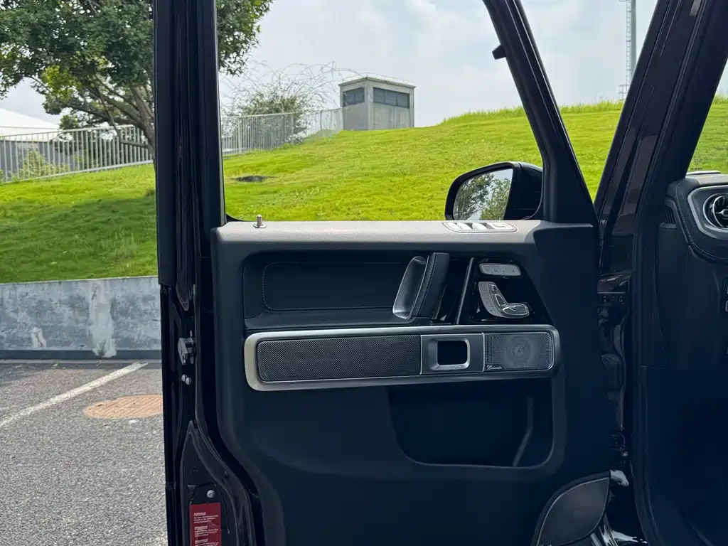 Mercedes-Benz G-Class — миниатюра 18