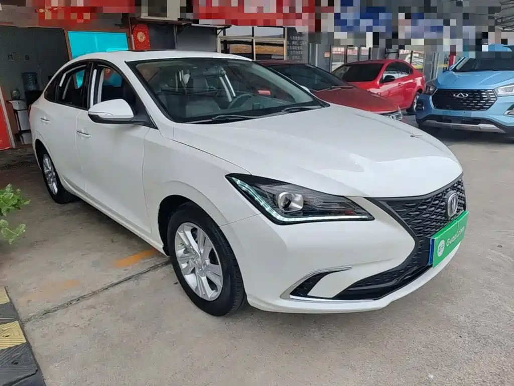 Changan Eado — миниатюра 4