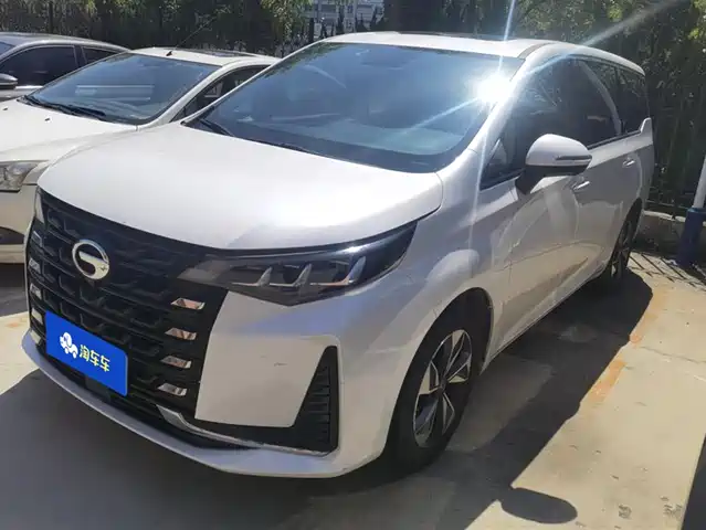 GAC TRUMPCHI M6 2021