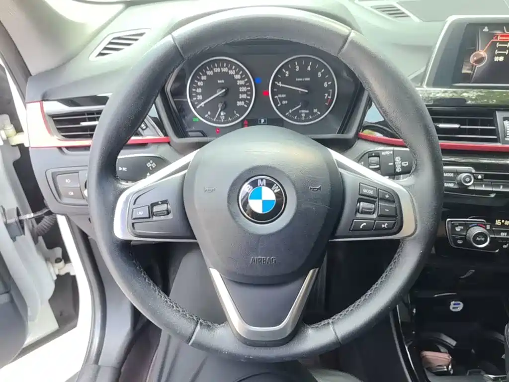 BMW X1 — миниатюра 11