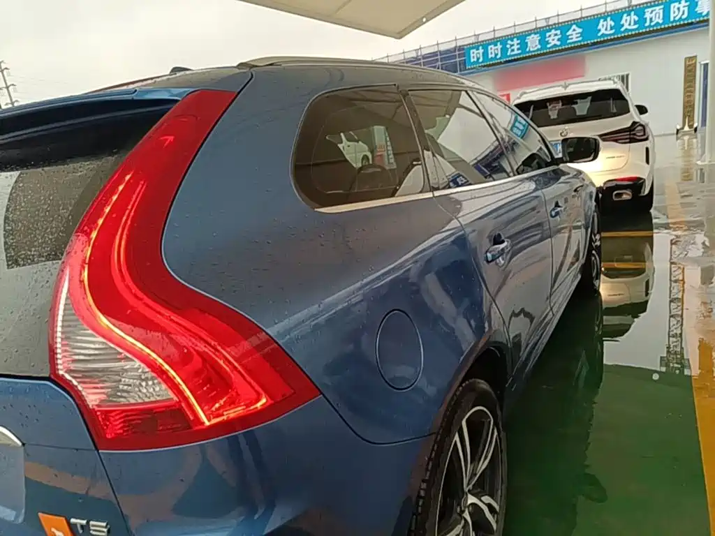 Volvo XC60 — миниатюра 8
