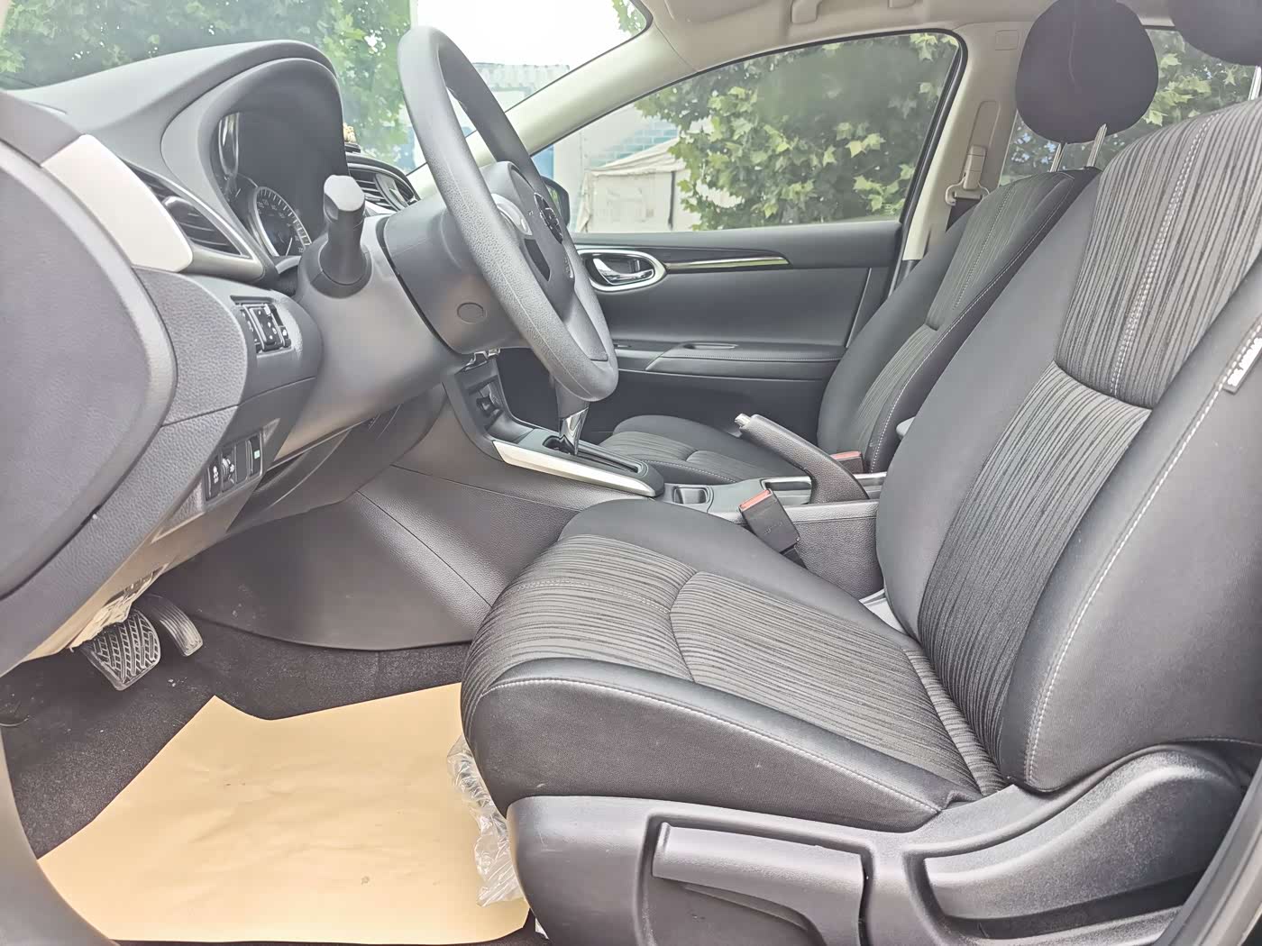Nissan Sylphy 1.6 л 2026 г. Чёрный, пробег 4600 км