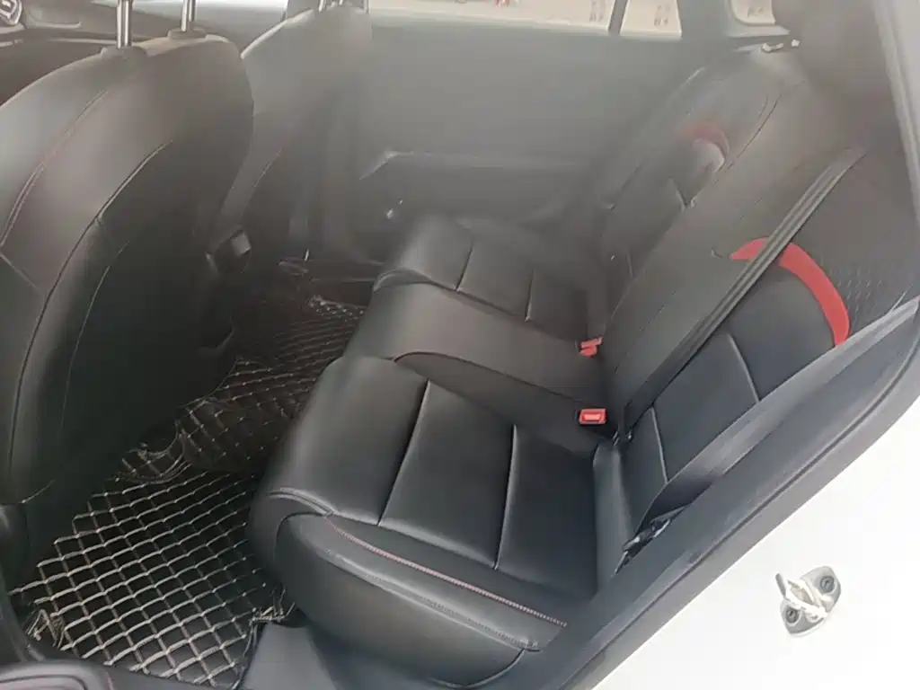 MG MG5 — миниатюра 17