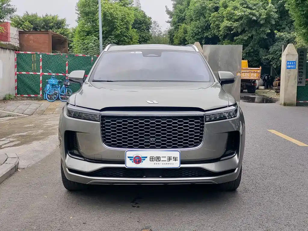 Li Auto Li ONE — миниатюра 2